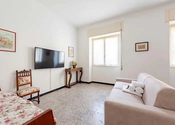 Joivy Sunny Flat Near The Appartamento *