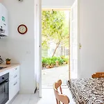 Διαμέρισμα Joivy Sunny Flat Near The