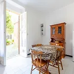 Διαμέρισμα Joivy Sunny Flat Near The