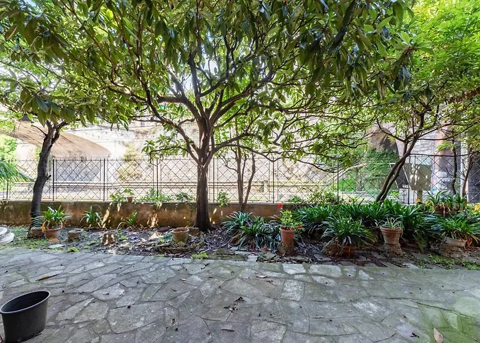 Apartment Joivy Sunny Flat Near The