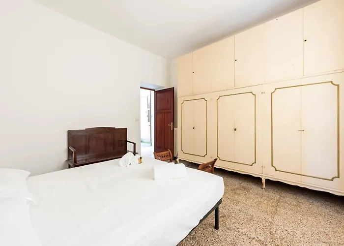 Joivy Sunny Flat Near The Apartman